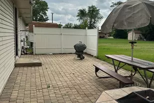 451 Turner Rd, Aurora, IL 60505 - Photo 14
