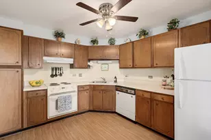 141 N La Grange Rd, La Grange, IL 60525 - Photo 18