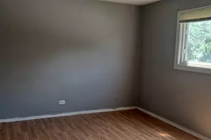 12B Kingery Quarter Rd, Willowbrook, IL 60527 - Photo 10