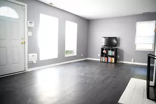 366 Oswego St, Park Forest, IL 60466 - Photo 8