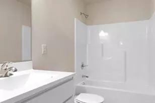 8241 Dylan Dr, Merrillville, IN 46410 - Photo 18