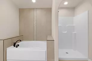 8241 Dylan Dr, Merrillville, IN 46410 - Photo 16