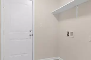 8241 Dylan Dr, Merrillville, IN 46410 - Photo 24