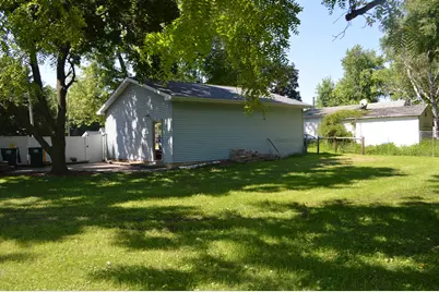 309 S Main Street, Walnut, IL 61376 - Photo 24