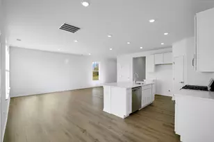 359 Red Oak Cir, Volo, IL 60020 - Photo 8