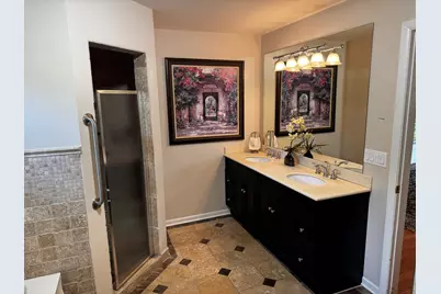 37 Sheffield Lane, Oak Brook, IL 60523 - Photo 18