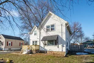 816 S Ottawa St, Earlville, IL 60518 - Photo 2