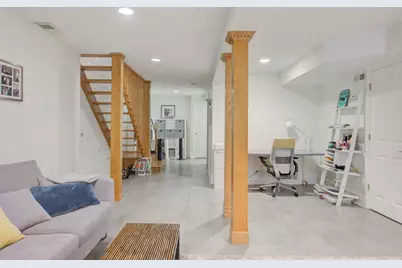1924 W Newport Avenue, Chicago, IL 60657 - Photo 20