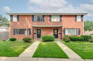 42 S Maywood Rd, Lake Forest, IL 60045 - Photo 1