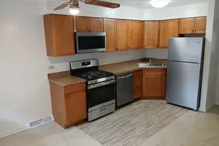 211 N Bothwell Dr, Palatine, IL 60067 - Photo 2