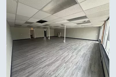 49 E Fullerton Avenue, Addison, IL 60101 - Photo 6