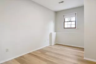 600 Carriage Hills Rd, Normal, IL 61761 - Photo 8