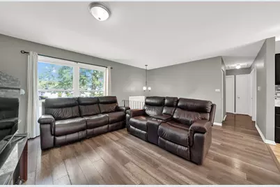 17303 Appletree Drive, Hazel Crest, IL 60429 - Photo 6