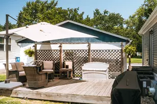 315 Ave F Ave, Bloomington, IL 61704 - Photo 6