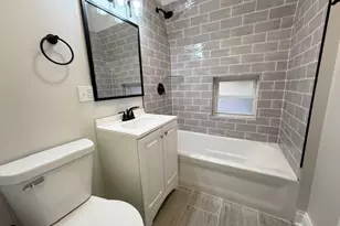 7045 S Prairie Ave, Chicago, IL 60637 - Photo 6