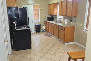 15603 Marshfield Ave, Harvey, IL 60426 - Photo 6