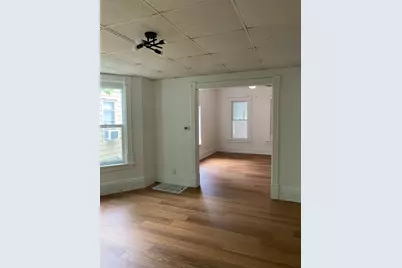 334 S Ottawa Street, Joliet, IL 60436 - Photo 4