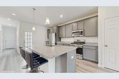 268 Hoffmann Drive, Buffalo Grove, IL 60089 - Photo 10