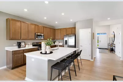 115 Henderson Street, Oswego, IL 60543 - Photo 6