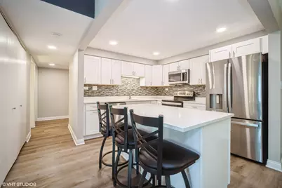 350 Plum Creek Drive #206, Wheeling, IL 60090 - Photo 6