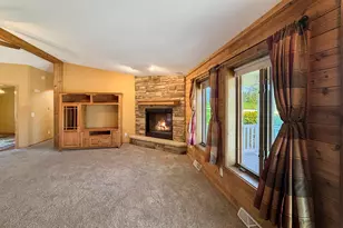 24134 Hidden Ranch Dr, Lanark, IL 61046 - Photo 8