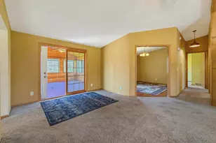 24134 Hidden Ranch Dr, Lanark, IL 61046 - Photo 10