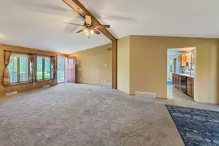 24134 Hidden Ranch Dr, Lanark, IL 61046 - Photo 12
