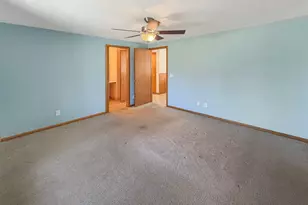 24134 Hidden Ranch Dr, Lanark, IL 61046 - Photo 32