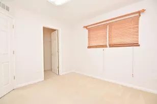 4756 N Lamon Ave, Chicago, IL 60630 - Photo 8