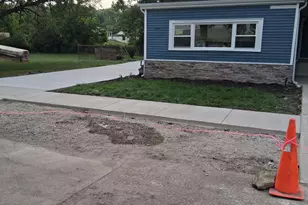 13621 Homan Ave, Robbins, IL 60472 - Photo 2