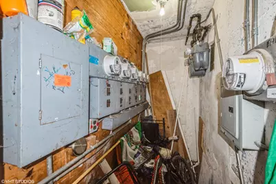 2417 S Saint Louis Avenue, Chicago, IL 60623 - Photo 18