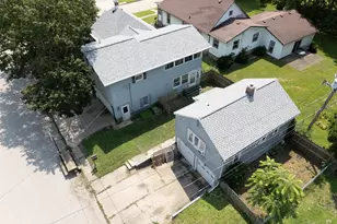 225 E Pinckney St, Pontiac, IL 61764 - Photo 40