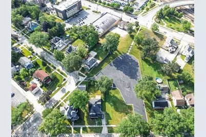 155 S Oakwood Avenue, West Chicago, IL 60185 - Photo 6