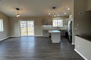 317 Buena Terrace, Antioch, IL 60002 - Photo 2