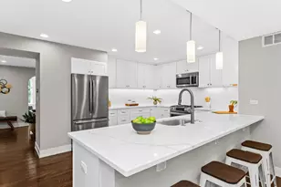 3035 Thayer St, Evanston, IL 60201 - Photo 10