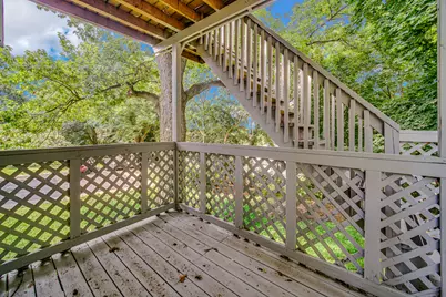 518 Raymond Street, Elgin, IL 60120 - Photo 6