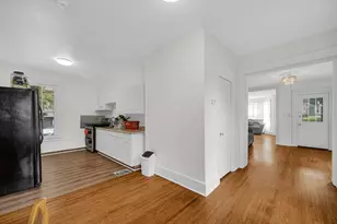 518 Raymond St, Elgin, IL 60120 - Photo 14