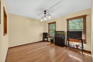 272 S Forest Ave, Batavia, IL 60510 - Photo 16