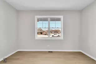 203 Hickory St, Peotone, IL 60468 - Photo 6