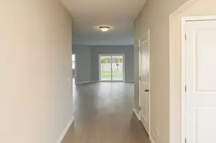 203 Hickory St, Peotone, IL 60468 - Photo 2