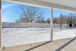 203 Hickory St, Peotone, IL 60468 - Photo 36