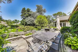 1295 Sunview Ln, Winnetka, IL 60093 - Photo 32