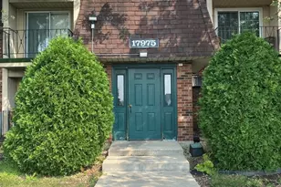 17975 Huntleigh Ct, Country Club Hills, IL 60478 - Photo 2