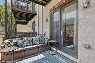 4351 S Lake Park Ave, Chicago, IL 60653 - Photo 8