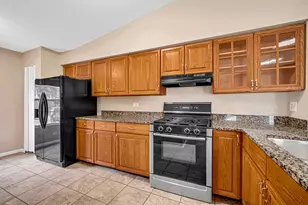 1893 Appaloosa Dr, Naperville, IL 60565 - Photo 6