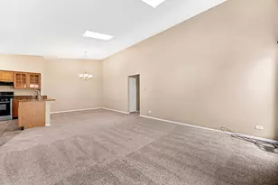 1893 Appaloosa Dr, Naperville, IL 60565 - Photo 4