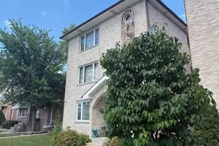 2037 N 74th Ave, Elmwood Park, IL 60707 - Photo 4