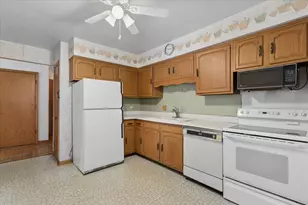 69 Lincoln Ave, Riverside, IL 60546 - Photo 12