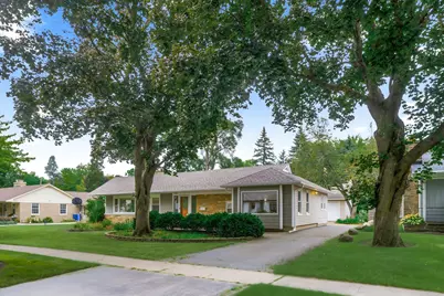 1211 James Street, Geneva, IL 60134 - Photo 2