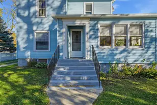 208 N Jackson St, Flanagan, IL 61740 - Photo 2